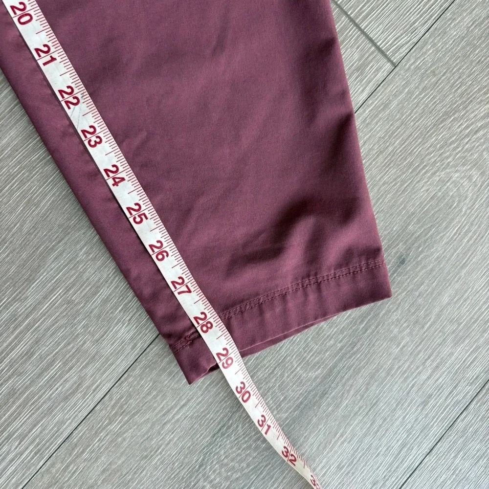 Fabletics The One Jogger Mushroom Mauve Purple Athletic Pants Mens Medium